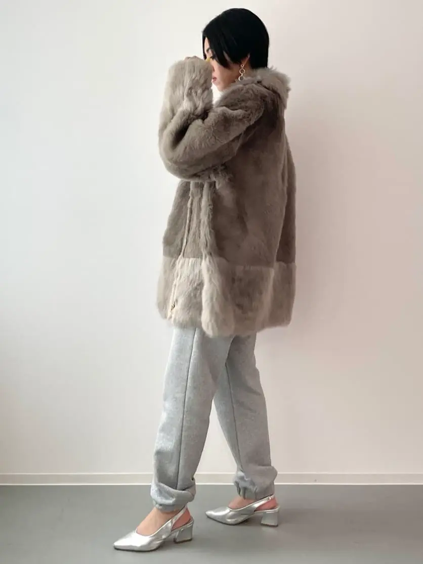 GRACE CONTINENTAL yoshi コーディネート画像