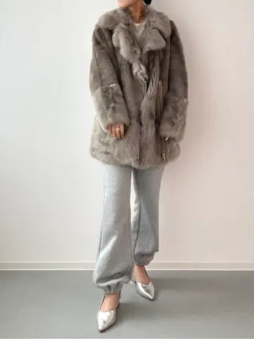 GRACE CONTINENTAL yoshi コーディネート画像