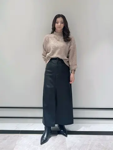 GRACE CONTINENTAL MOMOKO コーディネート画像