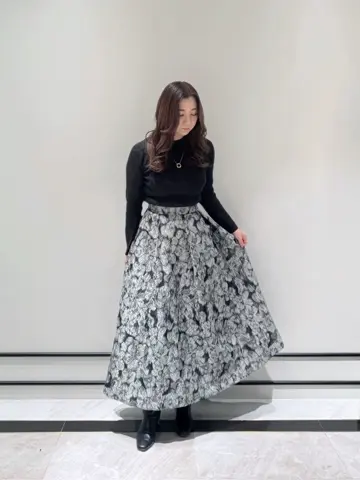 GRACE CONTINENTAL MOMOKO コーディネート画像