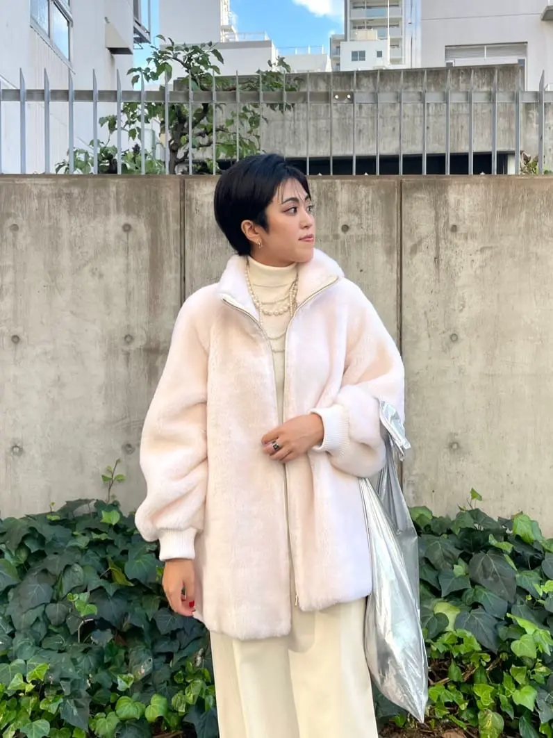 GRACE CONTINENTAL yoshi コーディネート画像