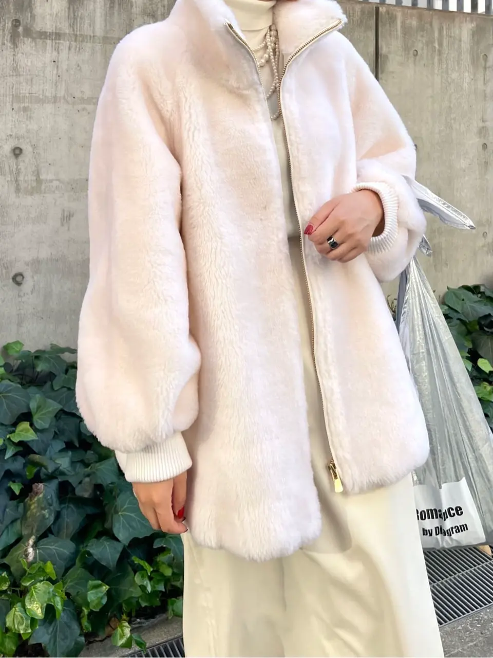 GRACE CONTINENTAL yoshi コーディネート画像