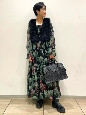 GRACE CONTINENTAL yoshi コーディネート画像