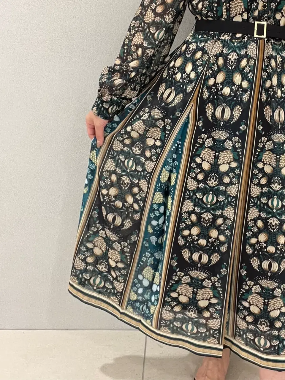 GRACE CONTINENTAL A.Kameyama コーディネート画像