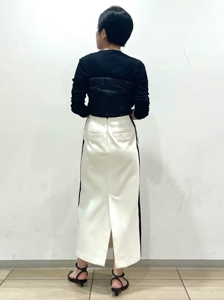 GRACE CONTINENTAL yoshi コーディネート画像