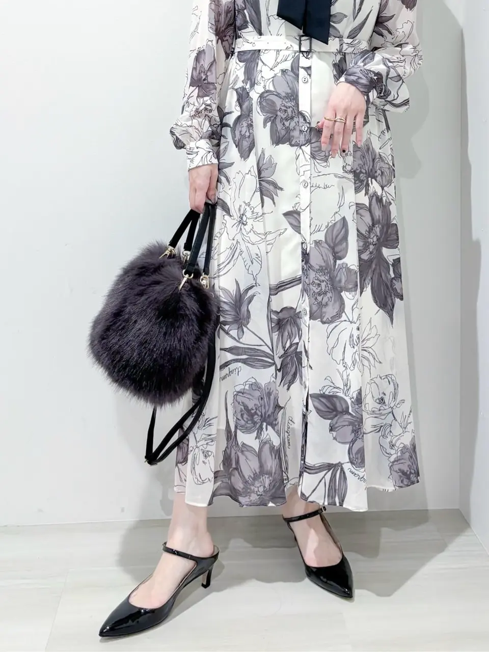 GRACE CONTINENTAL SAYUMI Nagashima コーディネート画像