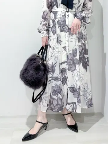 GRACE CONTINENTAL SAYUMI Nagashima コーディネート画像