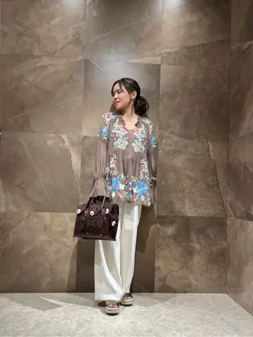 GRACE CONTINENTAL 穐山　香織 コーディネート画像