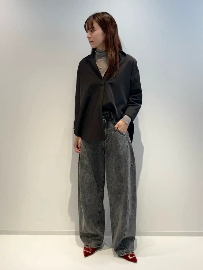 GRACE CONTINENTAL Hikaru Okada コーディネート画像