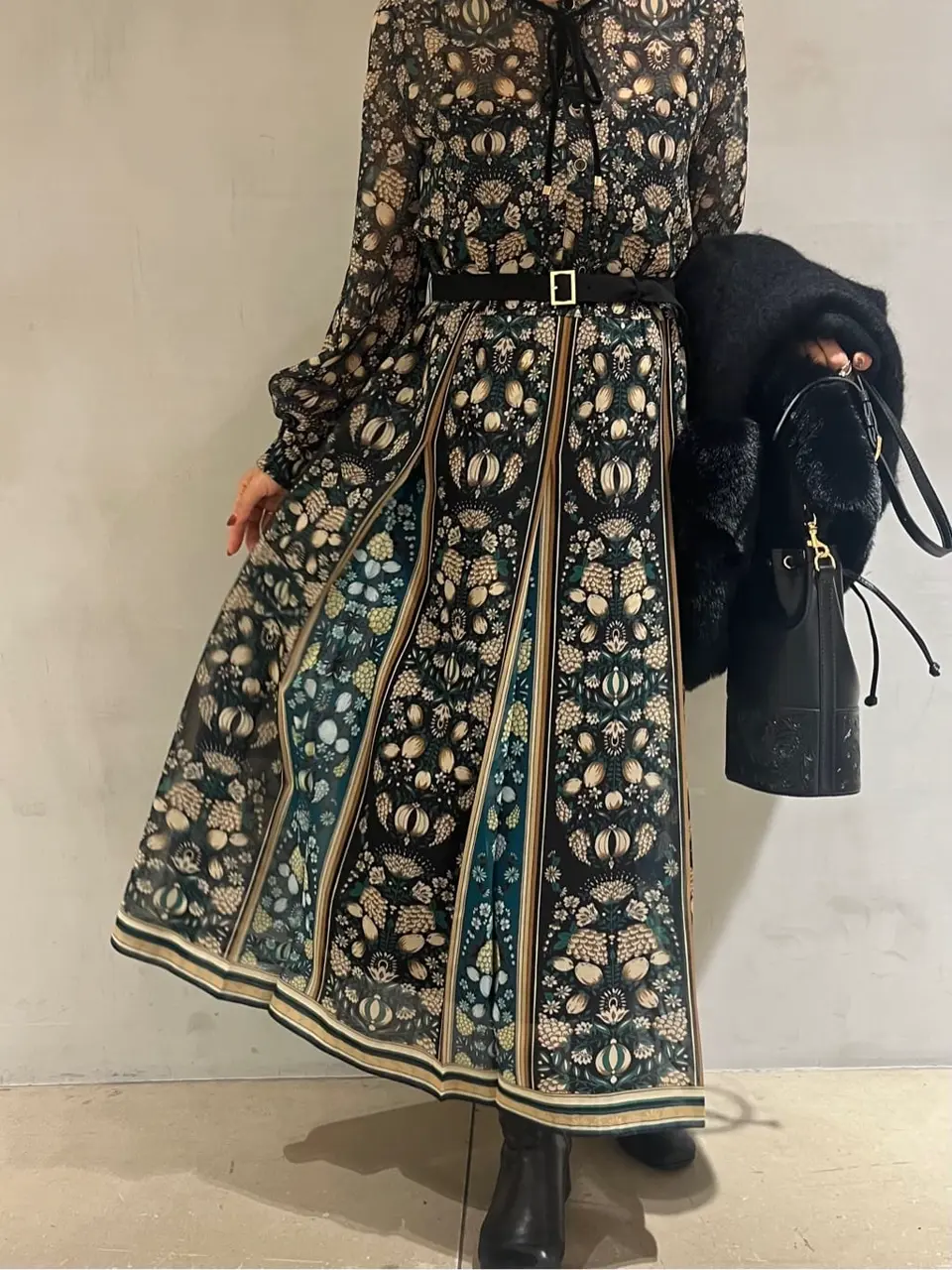 GRACE CONTINENTAL 穐山　香織 コーディネート画像