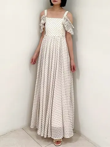 GRACE CONTINENTAL MORITA AI コーディネート画像