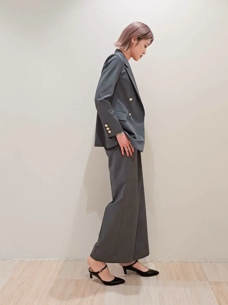 GRACE CONTINENTAL 今野　志保 コーディネート画像