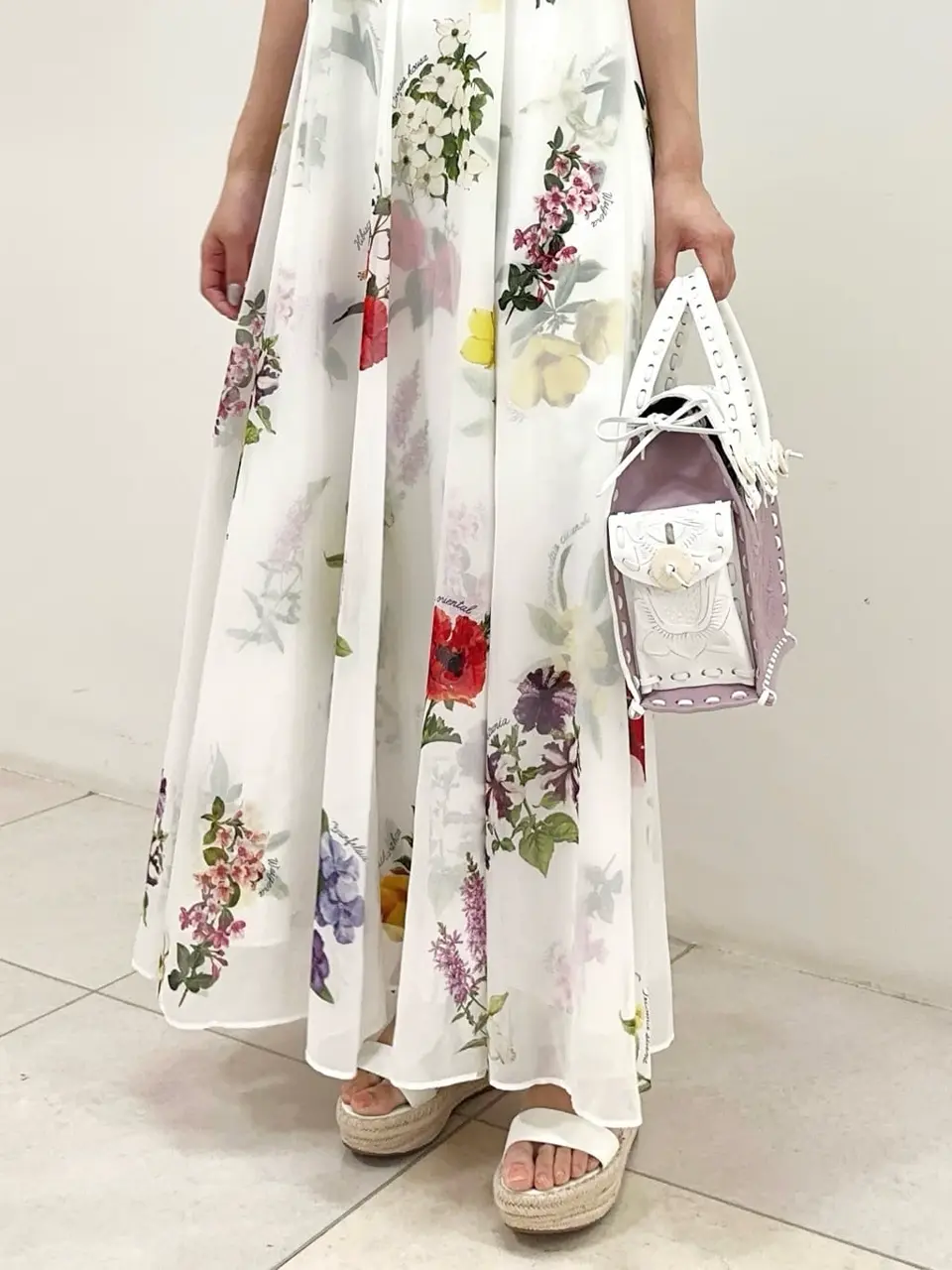 GRACE CONTINENTAL MORITA AI コーディネート画像