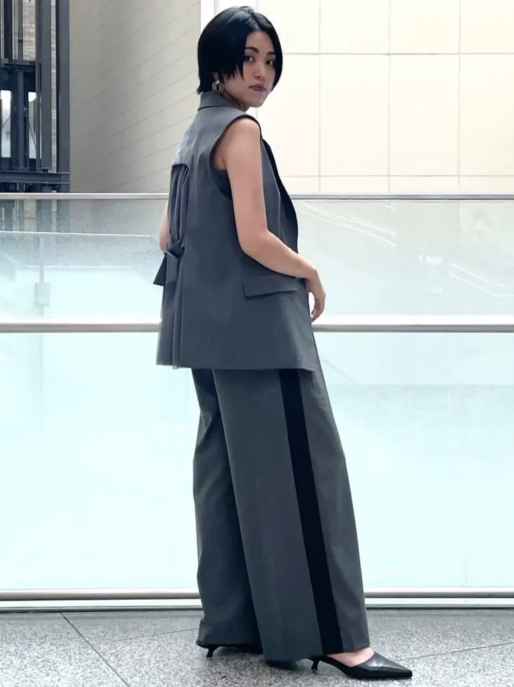 GRACE CONTINENTAL yoshi コーディネート画像