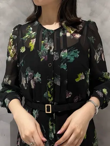 GRACE CONTINENTAL OZAWA コーディネート画像