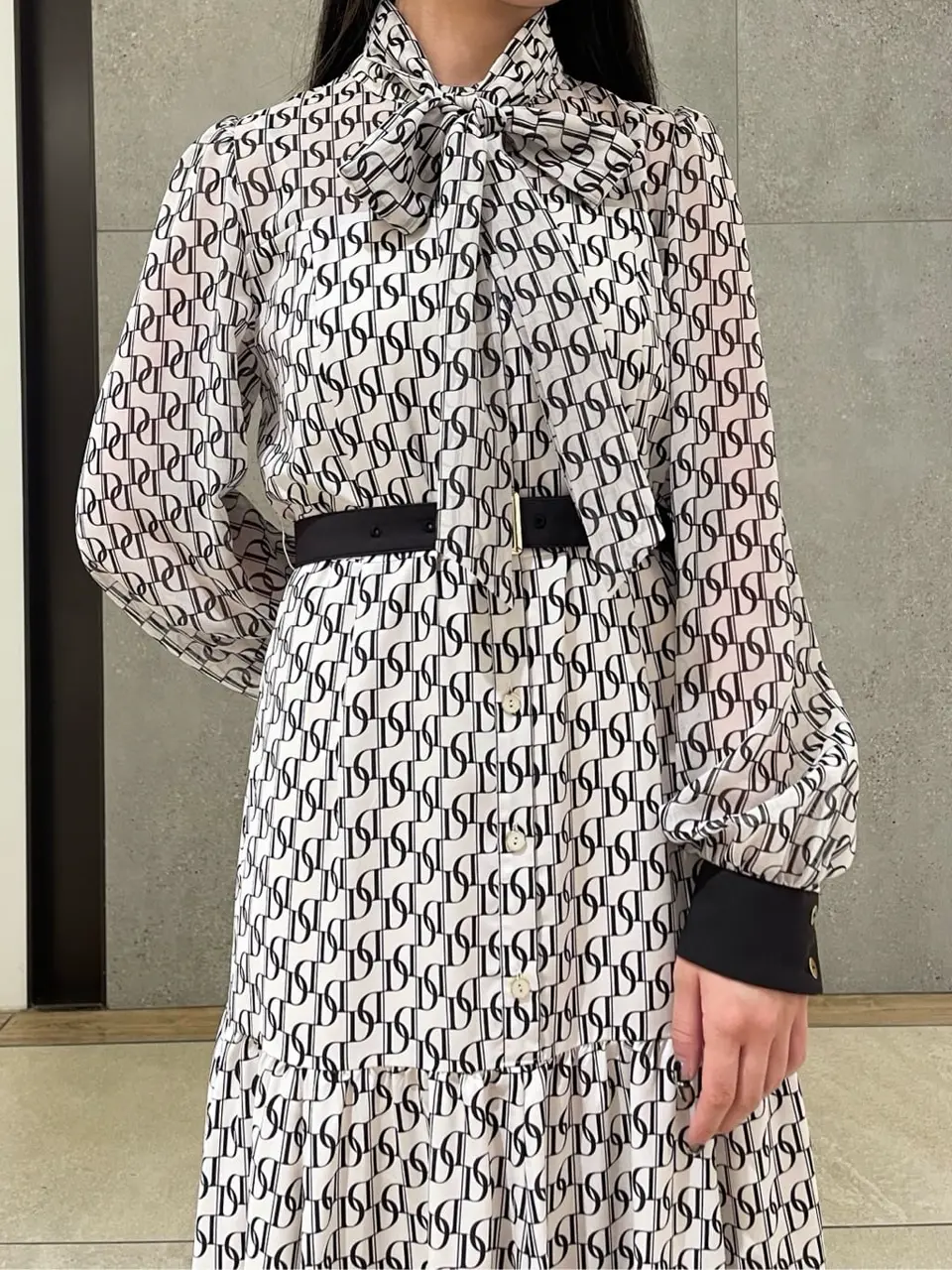 GRACE CONTINENTAL 清水　杏梨 コーディネート画像