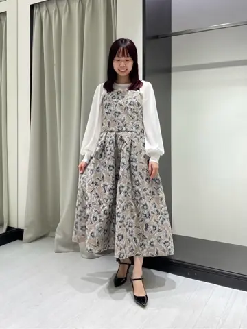 GRACE CONTINENTAL Abe コーディネート画像