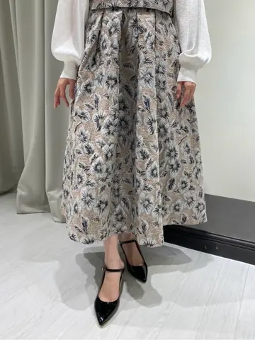 GRACE CONTINENTAL Abe コーディネート画像