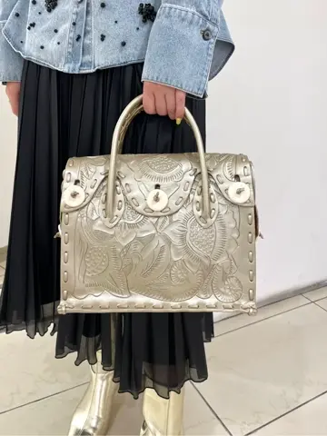 GRACE CONTINENTAL yoshi コーディネート画像