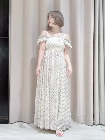 GRACE CONTINENTAL SAYUMI Nagashima コーディネート画像