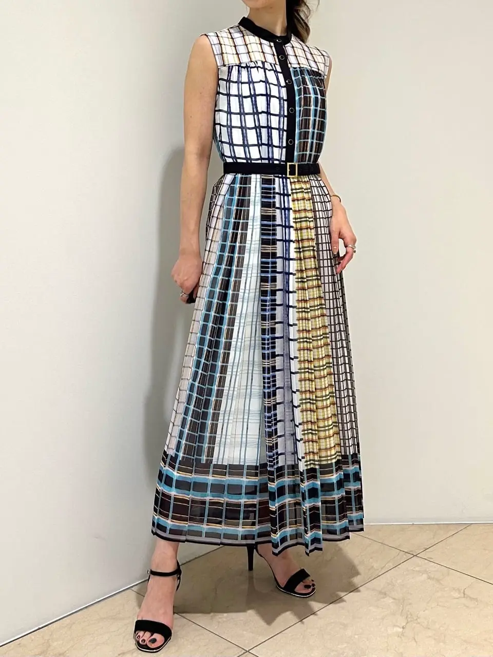 GRACE CONTINENTAL FUKUSHIMA YURIE コーディネート画像