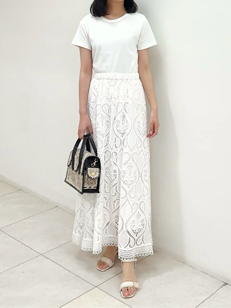 GRACE CONTINENTAL MORITA AI コーディネート画像