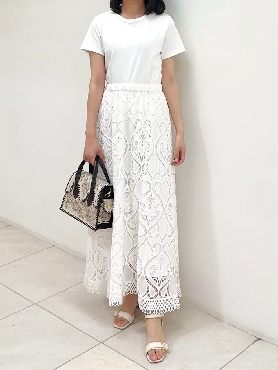 GRACE CONTINENTAL MORITA AI コーディネート画像