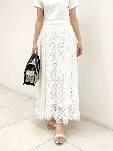 GRACE CONTINENTAL MORITA AI コーディネート画像