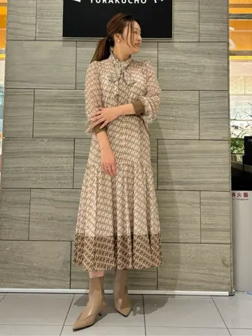 GRACE CONTINENTAL 小嶋 コーディネート画像