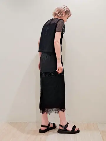 GRACE CONTINENTAL 今野　志保 コーディネート画像