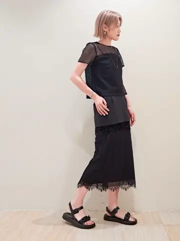 GRACE CONTINENTAL 今野　志保 コーディネート画像