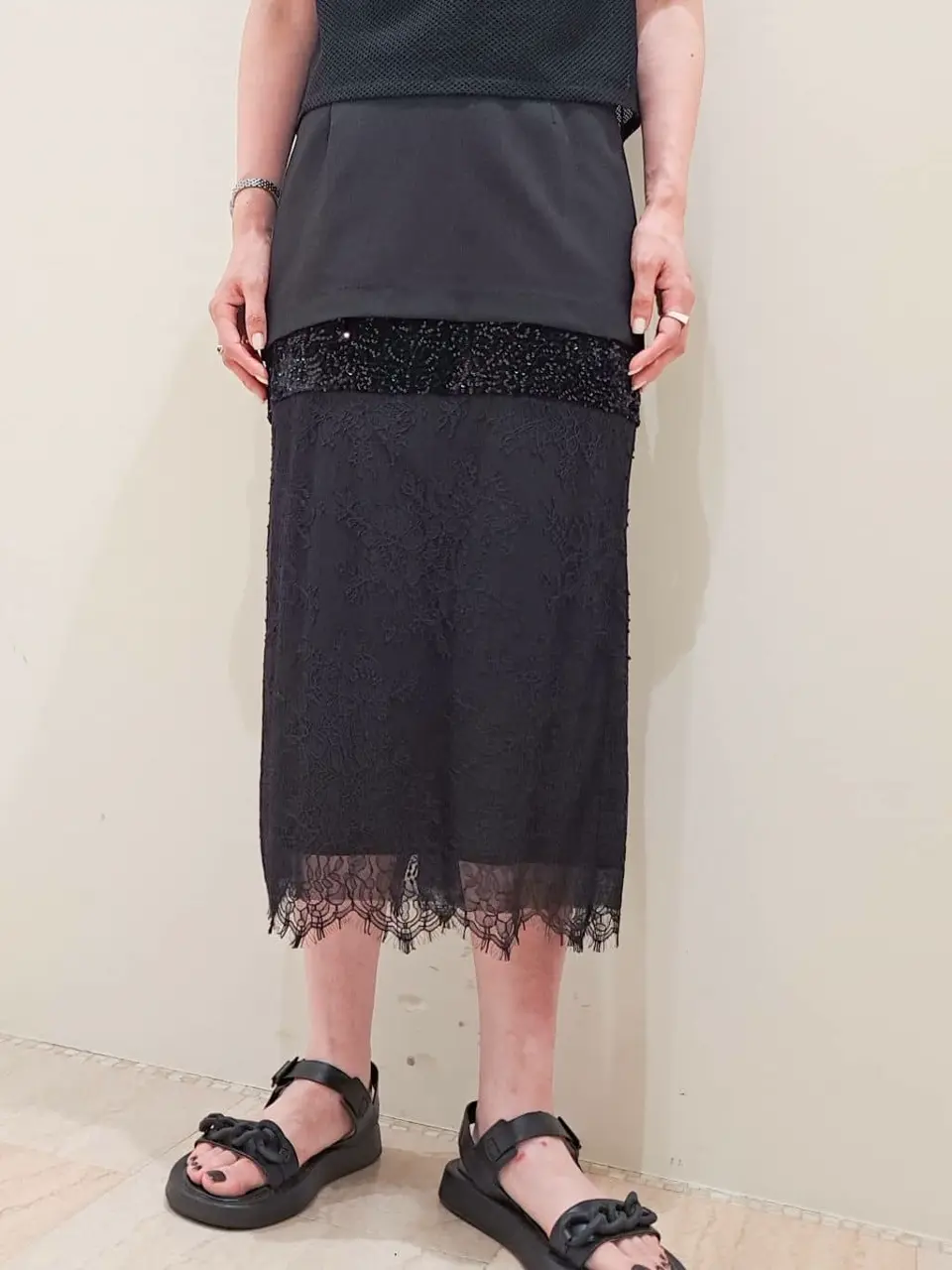 GRACE CONTINENTAL 今野　志保 コーディネート画像