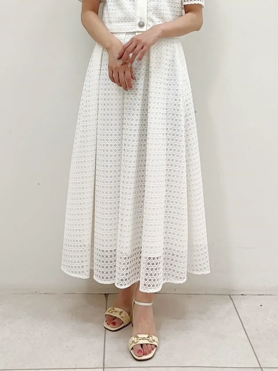 GRACE CONTINENTAL MORITA AI コーディネート画像