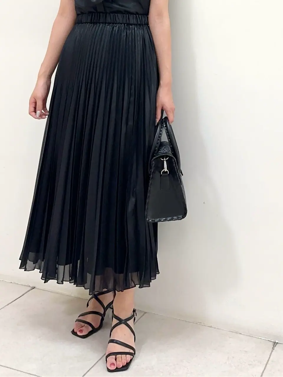 GRACE CONTINENTAL MORITA AI コーディネート画像