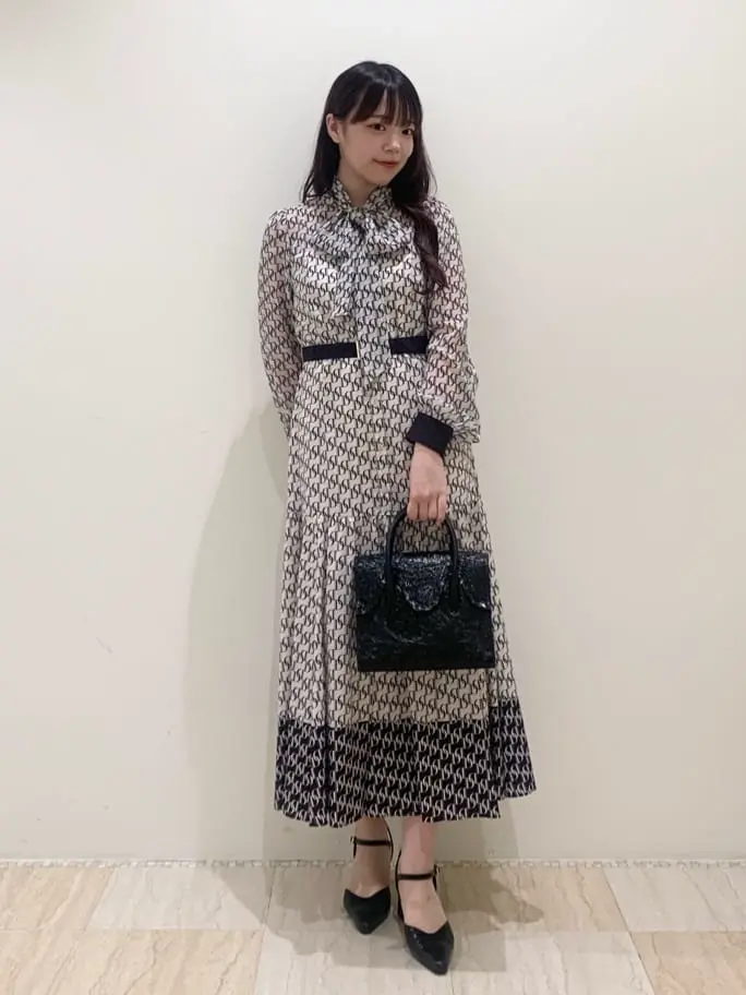 GRACE CONTINENTAL 平野 裕華 コーディネート画像