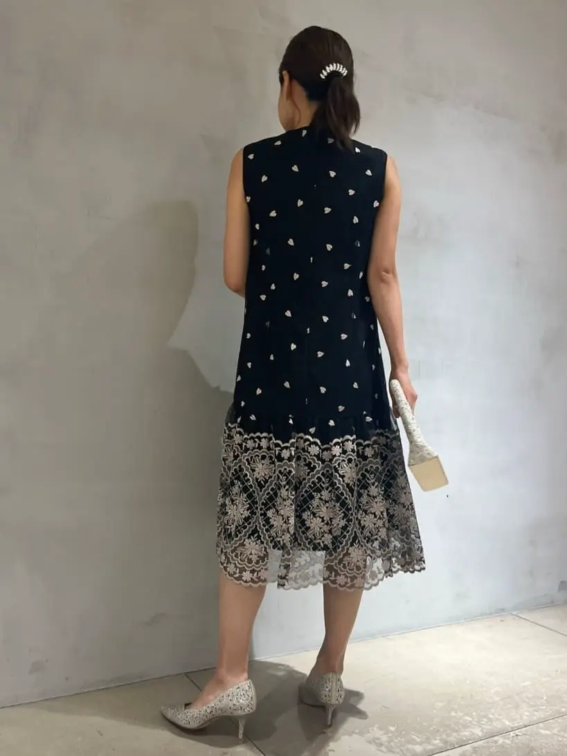 GRACE CONTINENTAL 穐山　香織 コーディネート画像