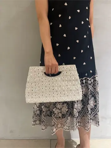 GRACE CONTINENTAL 穐山　香織 コーディネート画像