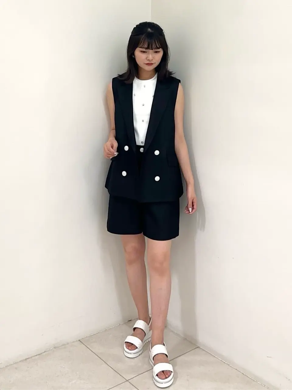 GRACE CONTINENTAL MORITA AI コーディネート画像