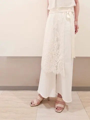 GRACE CONTINENTAL 今野　志保 コーディネート画像