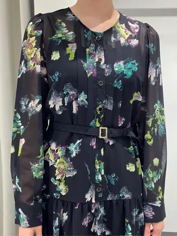 GRACE CONTINENTAL Abe コーディネート画像