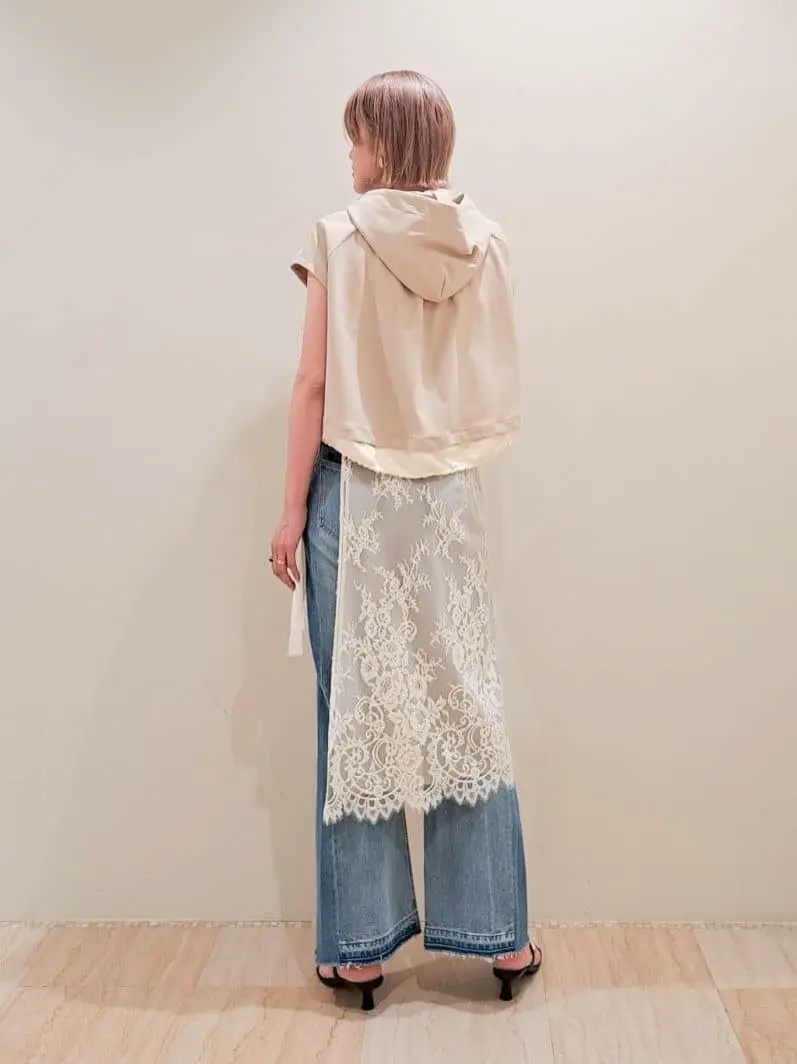 GRACE CONTINENTAL 今野　志保 コーディネート画像