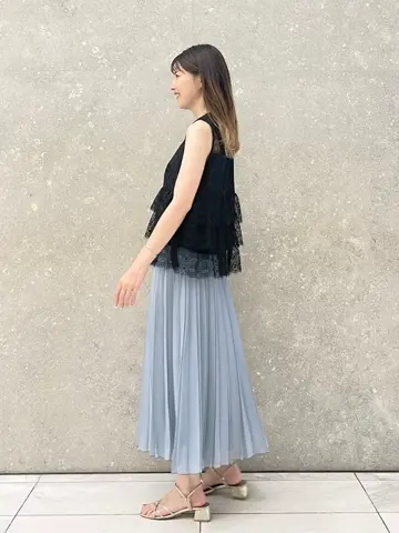 GRACE CONTINENTAL minami コーディネート画像