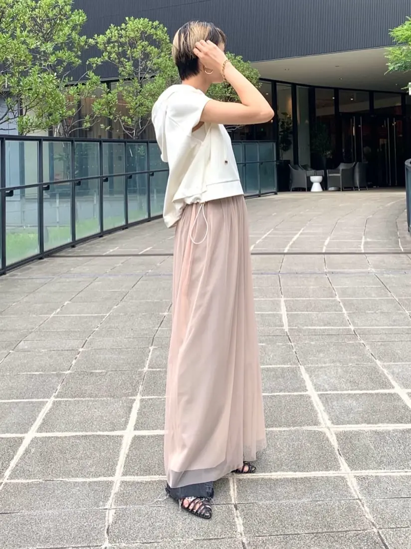 GRACE CONTINENTAL haruka iwasaki コーディネート画像