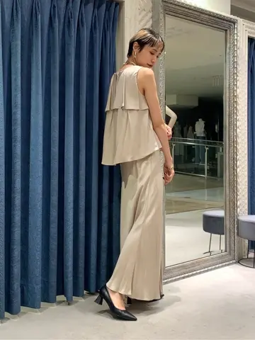 GRACE CONTINENTAL haruka iwasaki コーディネート画像