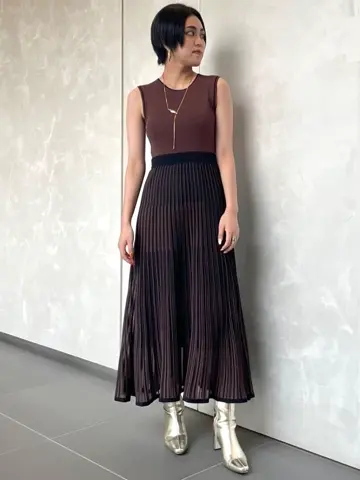 GRACE CONTINENTAL yoshi コーディネート画像