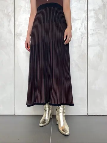 GRACE CONTINENTAL yoshi コーディネート画像