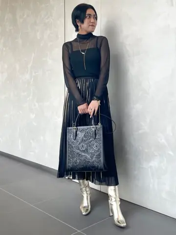 GRACE CONTINENTAL yoshi コーディネート画像