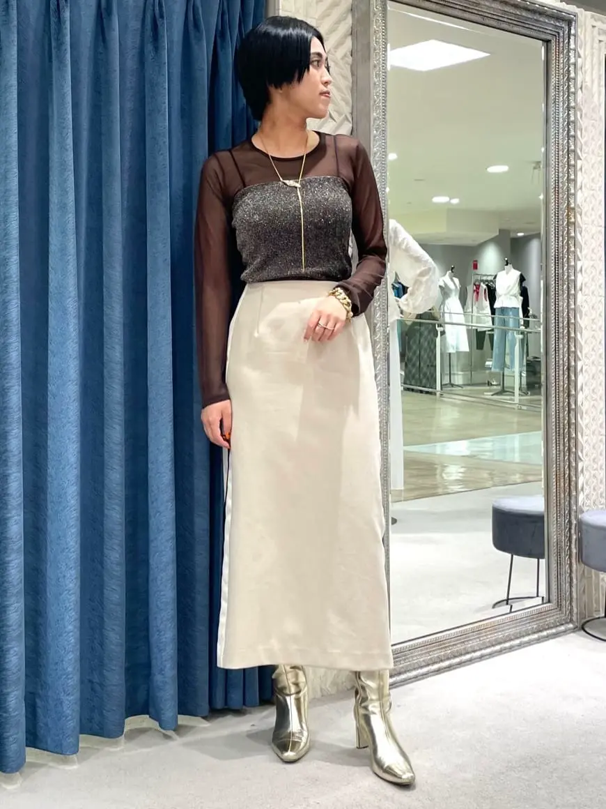 GRACE CONTINENTAL yoshi コーディネート画像