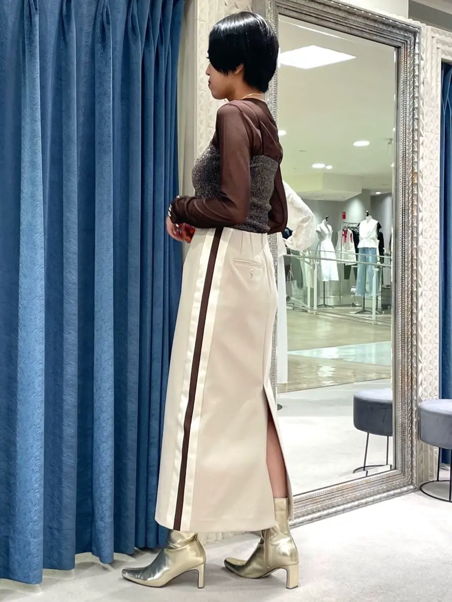 GRACE CONTINENTAL yoshi コーディネート画像