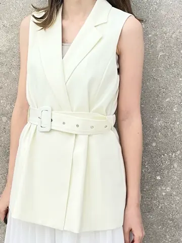 GRACE CONTINENTAL minami コーディネート画像